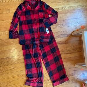 Plaid Donna Karan pajamas set